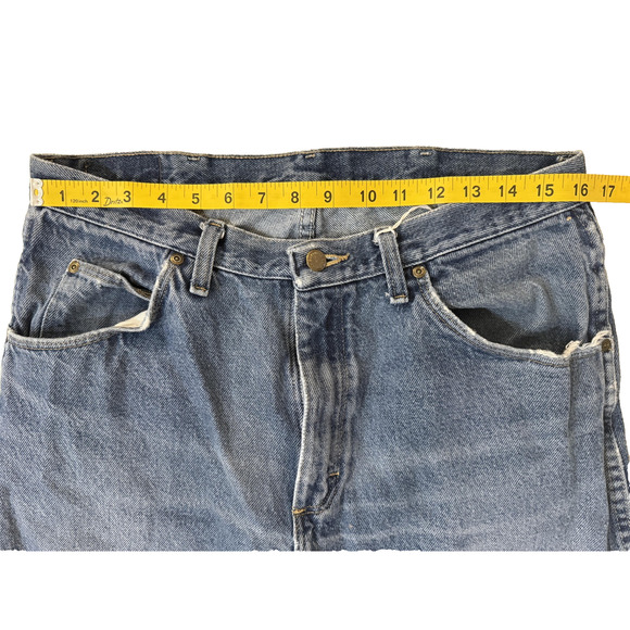 Wrangler 965 Jeans Mens 34x32 Regular Fit Distressed Straight Leg Frawed Fader - Picture 4 of 9